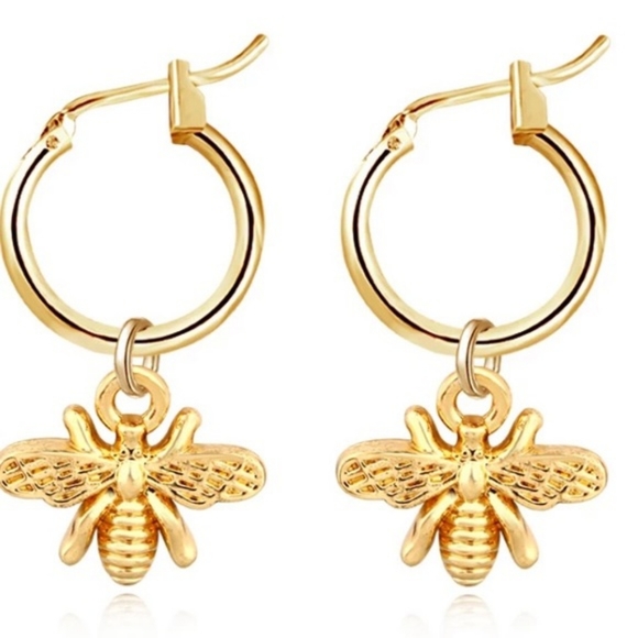 18k Gold Plated Bee Earrings - Picture 2 of 5